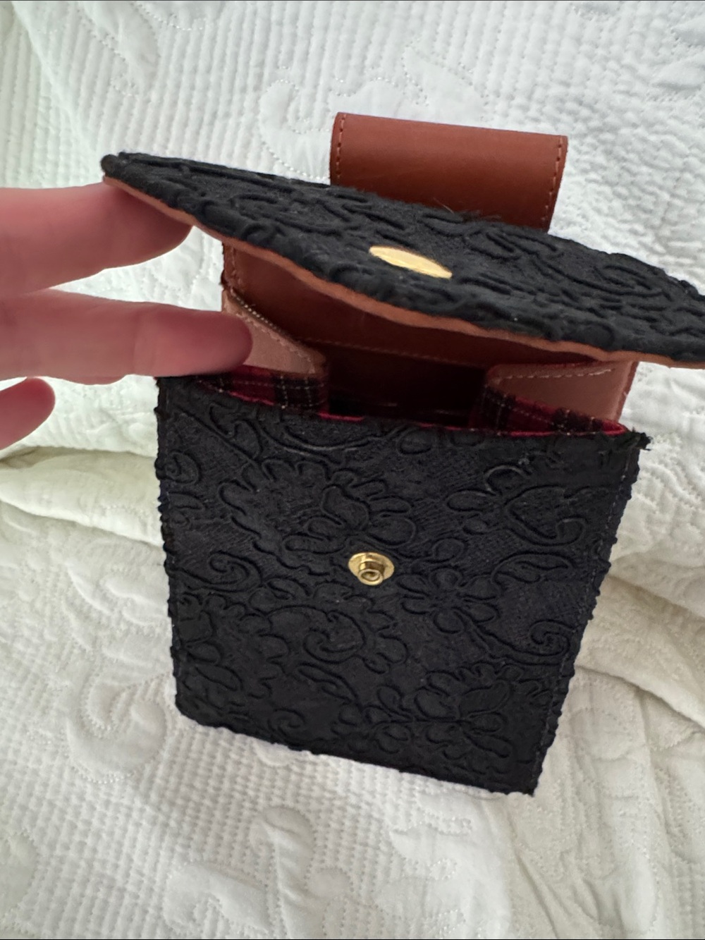 Isaac Mizrahi Black Floral Lace Belt Bag Pouch Red Lining